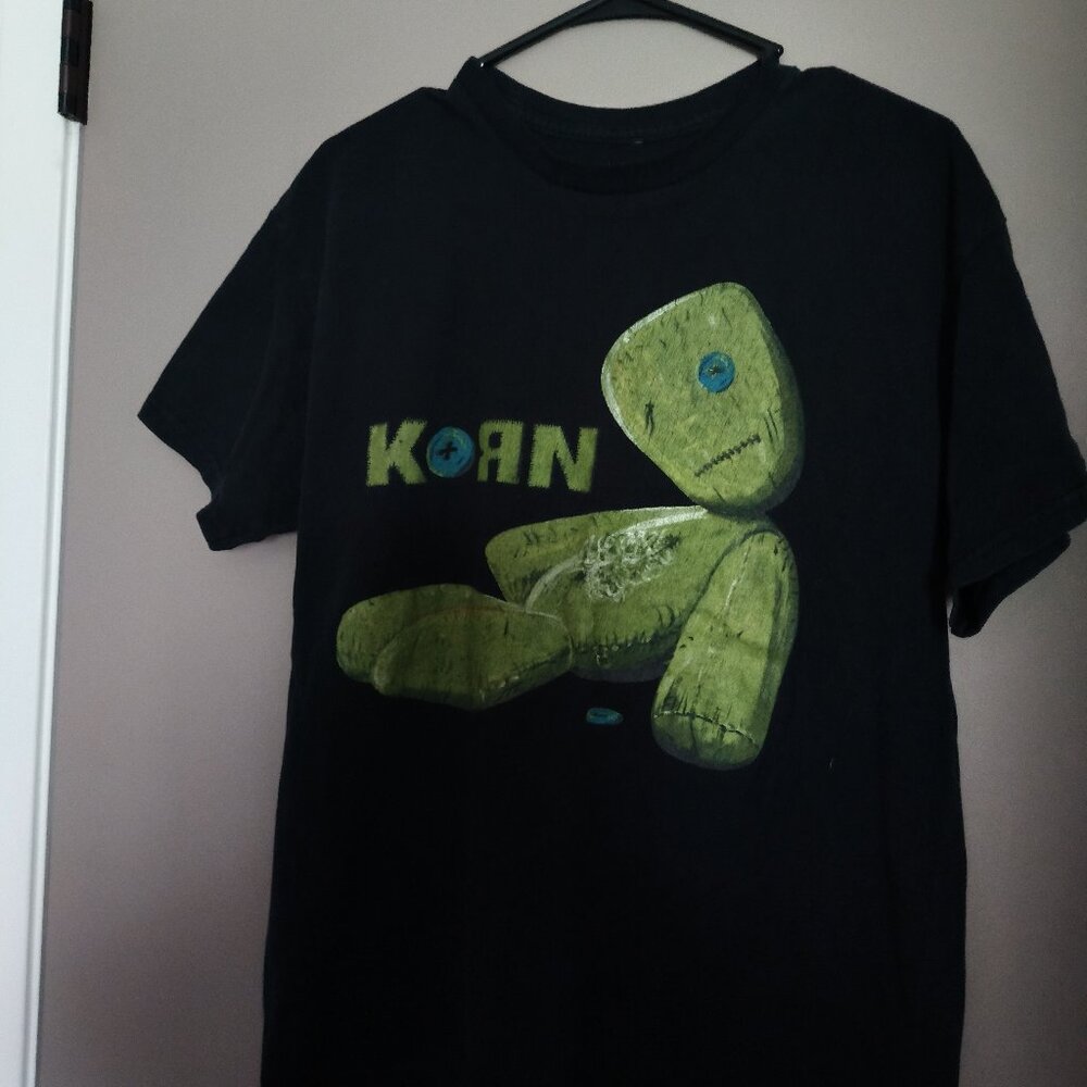 BLACK KORN T SHIRT SIZE LARGE